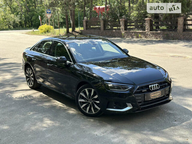 Чорний Ауді А4, об'ємом двигуна 2 л та пробігом 7 тис. км за 33000 $, фото 12 на Automoto.ua