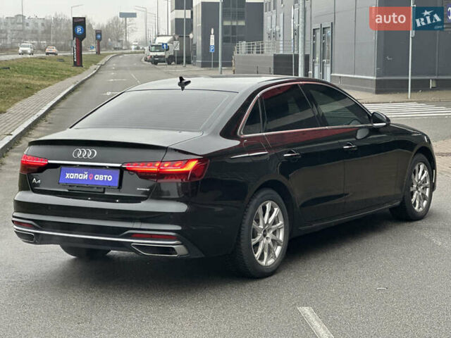 Черный Ауди А4, объемом двигателя 1.98 л и пробегом 44 тыс. км за 28500 $, фото 3 на Automoto.ua