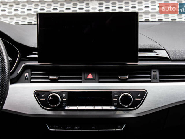 Чорний Ауді А4, об'ємом двигуна 1.98 л та пробігом 60 тис. км за 29800 $, фото 36 на Automoto.ua