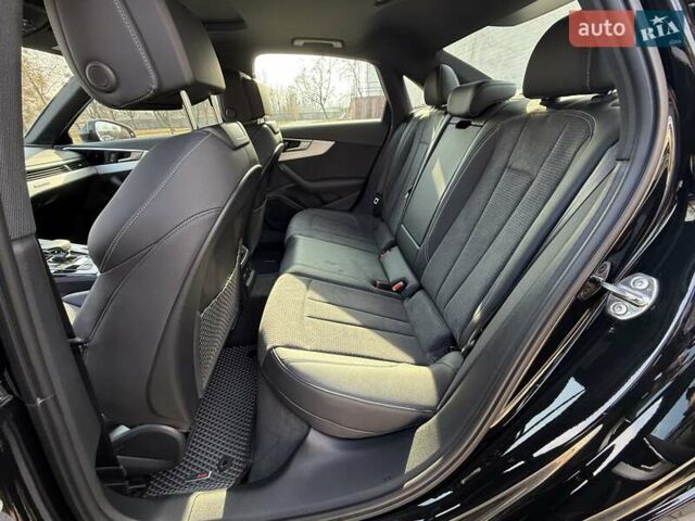 Чорний Ауді А4, об'ємом двигуна 1.98 л та пробігом 4 тис. км за 44000 $, фото 87 на Automoto.ua