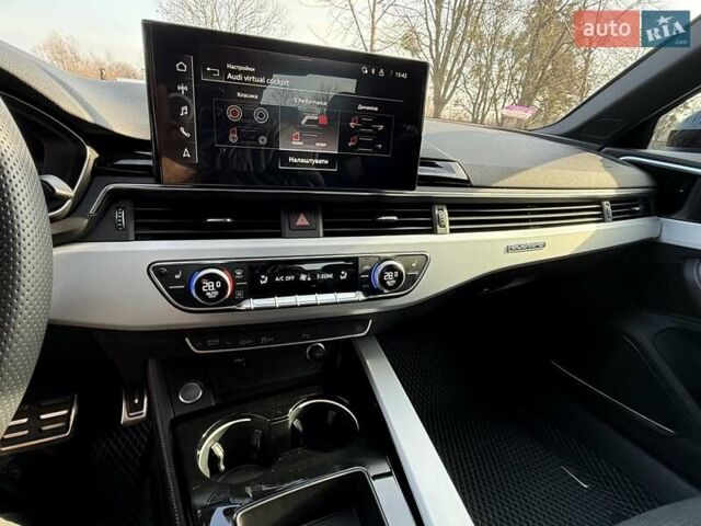 Чорний Ауді А4, об'ємом двигуна 1.98 л та пробігом 4 тис. км за 44000 $, фото 97 на Automoto.ua