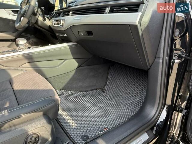 Чорний Ауді А4, об'ємом двигуна 1.98 л та пробігом 4 тис. км за 44000 $, фото 72 на Automoto.ua