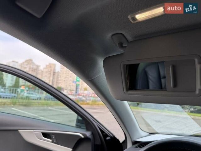 Чорний Ауді А4, об'ємом двигуна 2 л та пробігом 44 тис. км за 39900 $, фото 45 на Automoto.ua