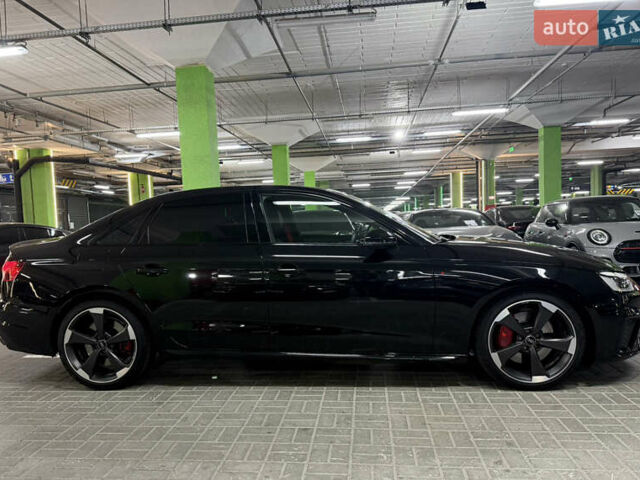 Черный Ауди А4, объемом двигателя 2 л и пробегом 57 тыс. км за 31999 $, фото 6 на Automoto.ua