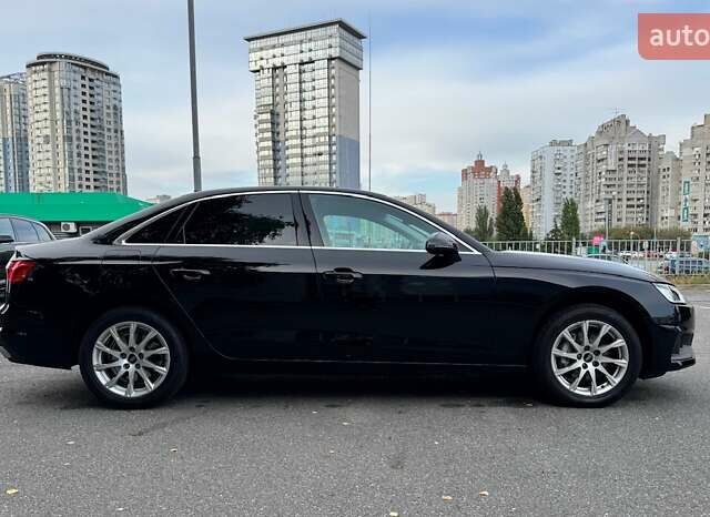 Чорний Ауді А4, об'ємом двигуна 2 л та пробігом 44 тис. км за 39900 $, фото 4 на Automoto.ua
