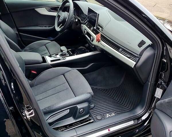 Черный Ауди А4, объемом двигателя 2 л и пробегом 29 тыс. км за 40000 $, фото 4 на Automoto.ua