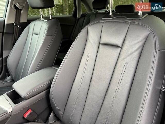 Чорний Ауді А4, об'ємом двигуна 2 л та пробігом 44 тис. км за 39900 $, фото 21 на Automoto.ua