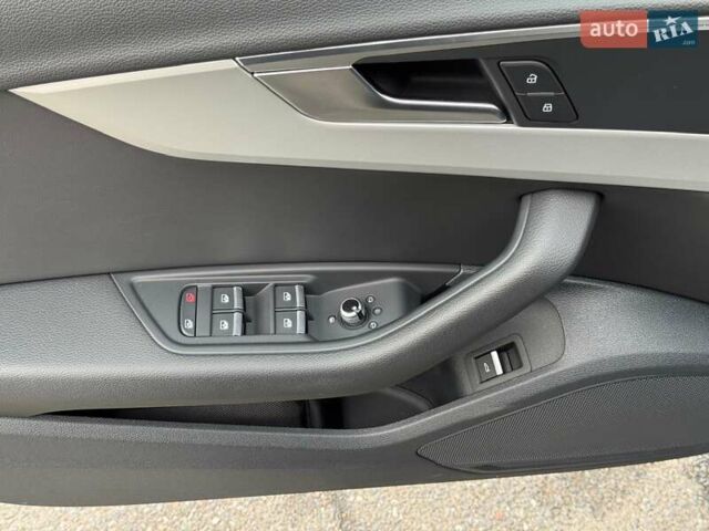 Чорний Ауді А4, об'ємом двигуна 2 л та пробігом 44 тис. км за 39900 $, фото 18 на Automoto.ua