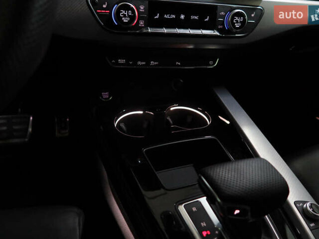 Черный Ауди А4, объемом двигателя 2 л и пробегом 57 тыс. км за 31999 $, фото 13 на Automoto.ua