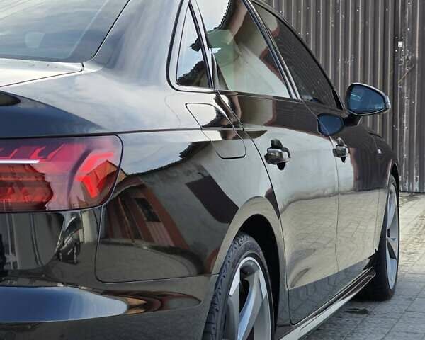 Чорний Ауді А4, об'ємом двигуна 1.98 л та пробігом 4 тис. км за 44000 $, фото 10 на Automoto.ua