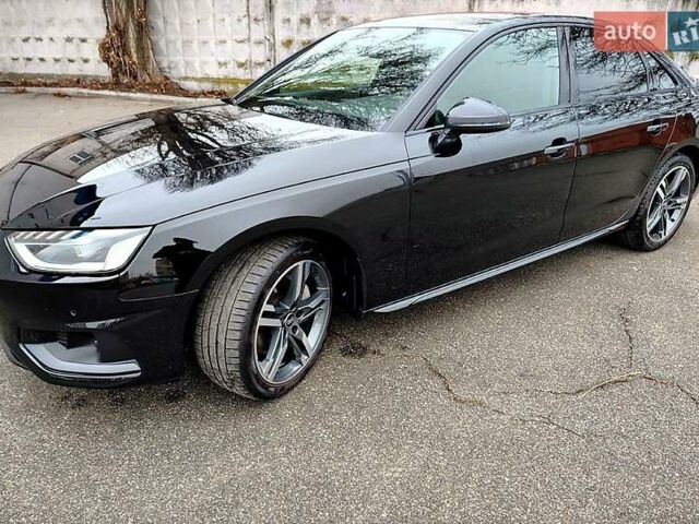 Черный Ауди А4, объемом двигателя 2 л и пробегом 29 тыс. км за 40000 $, фото 2 на Automoto.ua