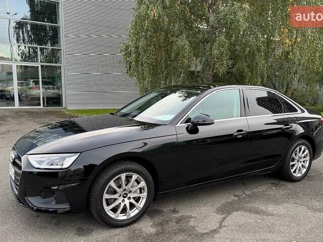 Чорний Ауді А4, об'ємом двигуна 2 л та пробігом 44 тис. км за 39900 $, фото 78 на Automoto.ua