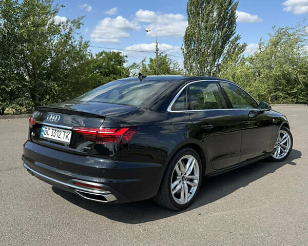 Черный Ауди А4, объемом двигателя 1.98 л и пробегом 38 тыс. км за 33000 $, фото 2 на Automoto.ua
