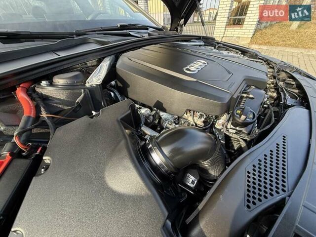 Чорний Ауді А4, об'ємом двигуна 1.98 л та пробігом 4 тис. км за 44000 $, фото 106 на Automoto.ua