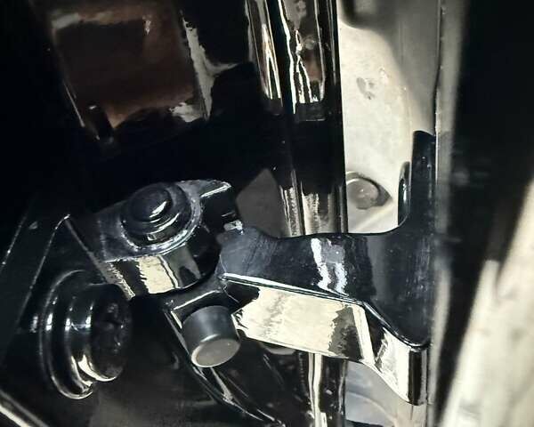 Чорний Ауді А4, об'ємом двигуна 1.98 л та пробігом 4 тис. км за 44000 $, фото 121 на Automoto.ua