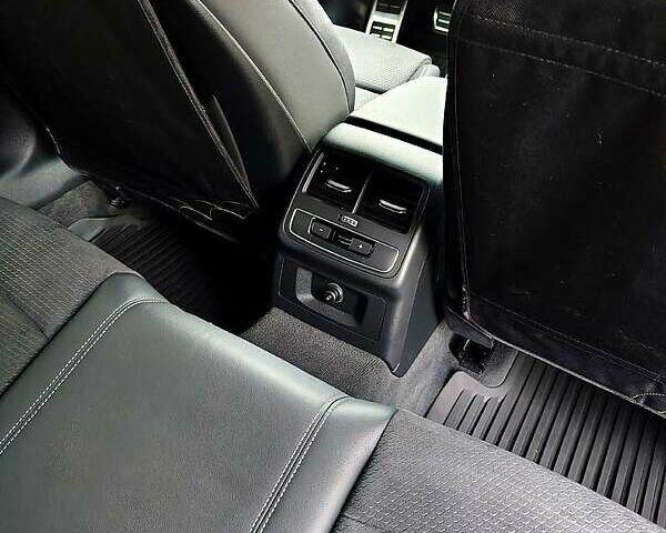 Черный Ауди А4, объемом двигателя 2 л и пробегом 29 тыс. км за 40000 $, фото 11 на Automoto.ua