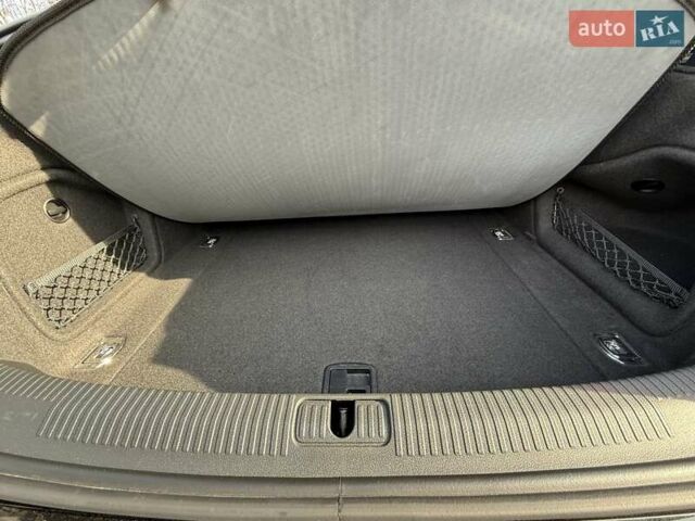 Чорний Ауді А4, об'ємом двигуна 1.98 л та пробігом 4 тис. км за 44000 $, фото 99 на Automoto.ua