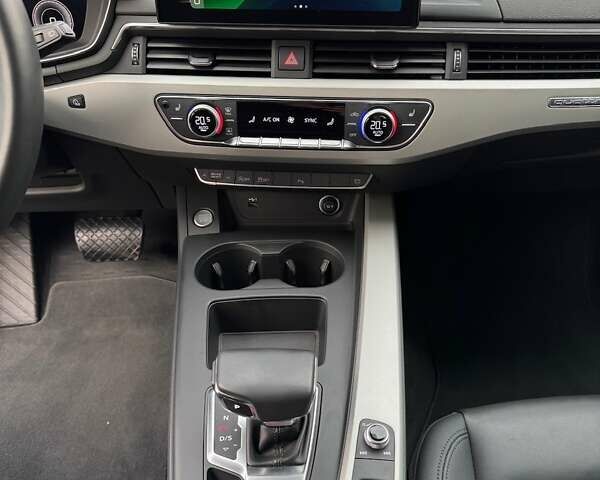 Чорний Ауді А4, об'ємом двигуна 2 л та пробігом 44 тис. км за 39900 $, фото 30 на Automoto.ua