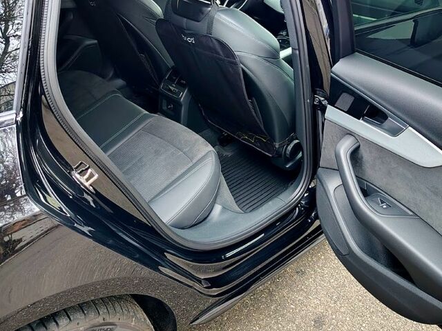 Черный Ауди А4, объемом двигателя 2 л и пробегом 29 тыс. км за 40000 $, фото 13 на Automoto.ua