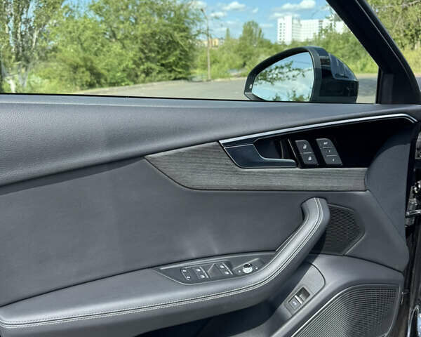 Черный Ауди А4, объемом двигателя 1.98 л и пробегом 38 тыс. км за 33000 $, фото 8 на Automoto.ua