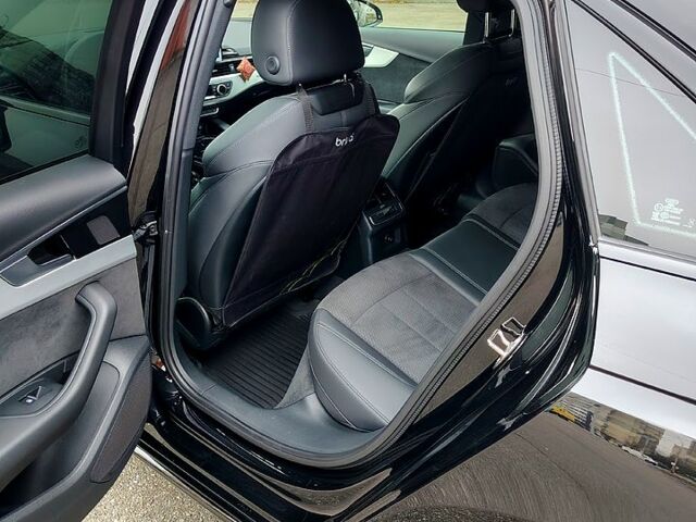 Черный Ауди А4, объемом двигателя 2 л и пробегом 29 тыс. км за 40000 $, фото 10 на Automoto.ua