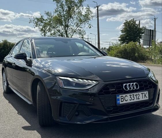 Чорний Ауді А4, об'ємом двигуна 2 л та пробігом 40 тис. км за 31200 $, фото 1 на Automoto.ua