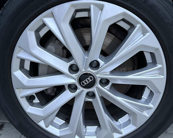 Черный Ауди А4, объемом двигателя 1.97 л и пробегом 46 тыс. км за 41000 $, фото 11 на Automoto.ua