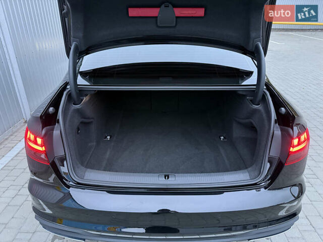 Черный Ауди А4, объемом двигателя 1.97 л и пробегом 46 тыс. км за 41000 $, фото 5 на Automoto.ua