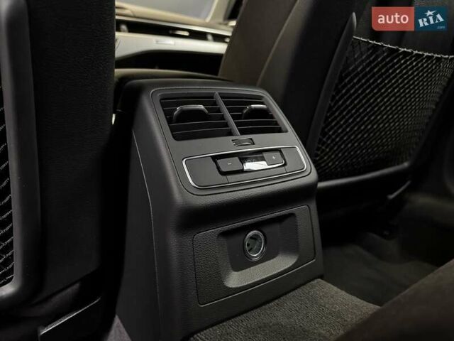 Ауди А4 2023 в Киеве на Automoto.ua Черный Ауди А4, объемом двигателя 2 л и пробегом 44 тыс. км за 36600 $, фото 34 на Automoto.ua