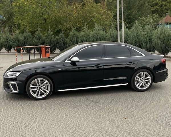 Ауди А4 2023 в Полтаве на Automoto.ua Черный Ауди А4, объемом двигателя 1.98 л и пробегом 35 тыс. км за 35500 $, фото 6 на Automoto.ua