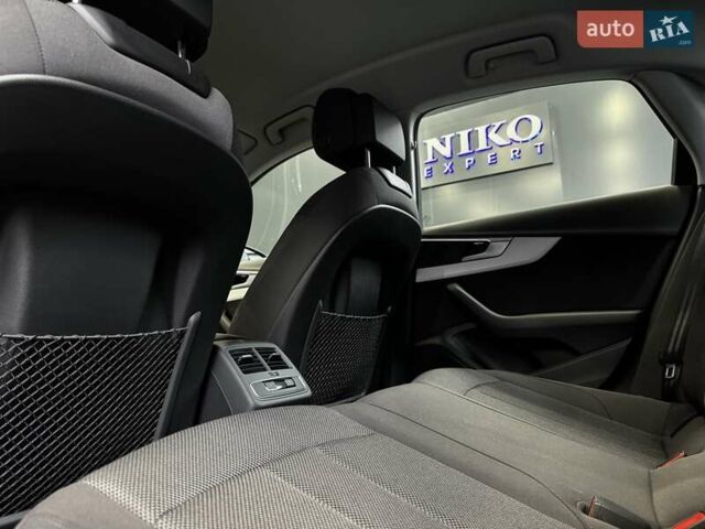 Ауди А4 2023 в Киеве на Automoto.ua Черный Ауди А4, объемом двигателя 2 л и пробегом 44 тыс. км за 36600 $, фото 35 на Automoto.ua