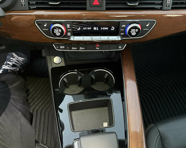 Чорний Ауді А4, об'ємом двигуна 1.98 л та пробігом 30 тис. км за 29000 $, фото 52 на Automoto.ua