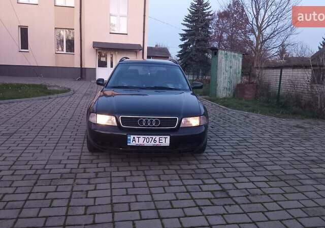 Черный Ауди А4, объемом двигателя 1.78 л и пробегом 300 тыс. км за 3000 $, фото 2 на Automoto.ua