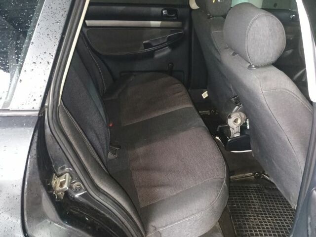 Черный Ауди А4, объемом двигателя 1.8 л и пробегом 401 тыс. км за 2200 $, фото 4 на Automoto.ua