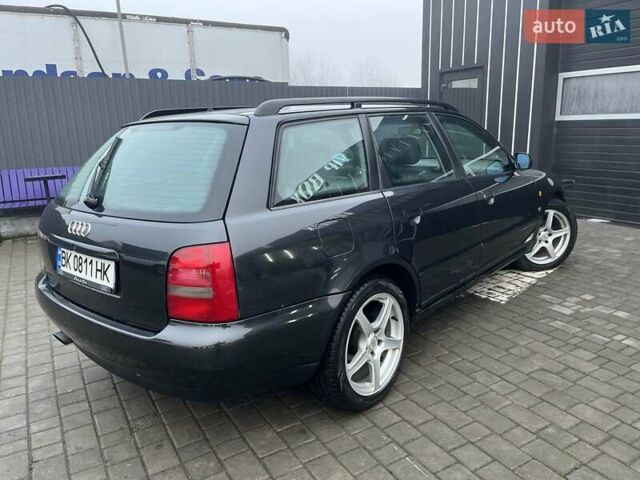 Чорний Ауді А4, об'ємом двигуна 1.78 л та пробігом 280 тис. км за 2950 $, фото 2 на Automoto.ua