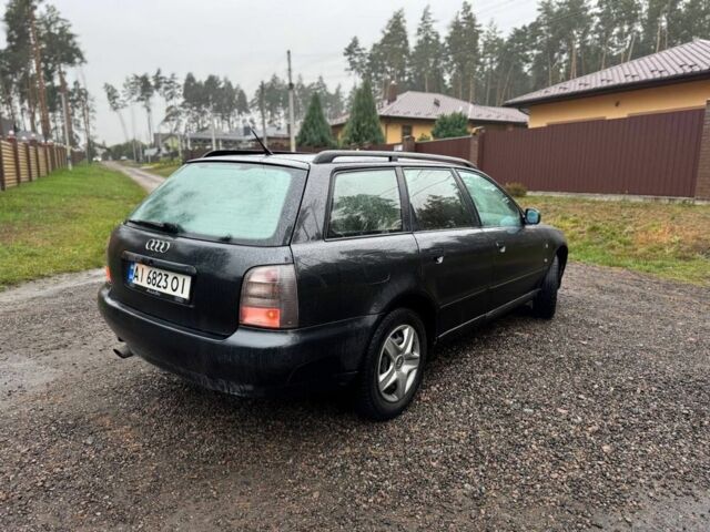 Черный Ауди А4, объемом двигателя 1.8 л и пробегом 400 тыс. км за 2300 $, фото 2 на Automoto.ua