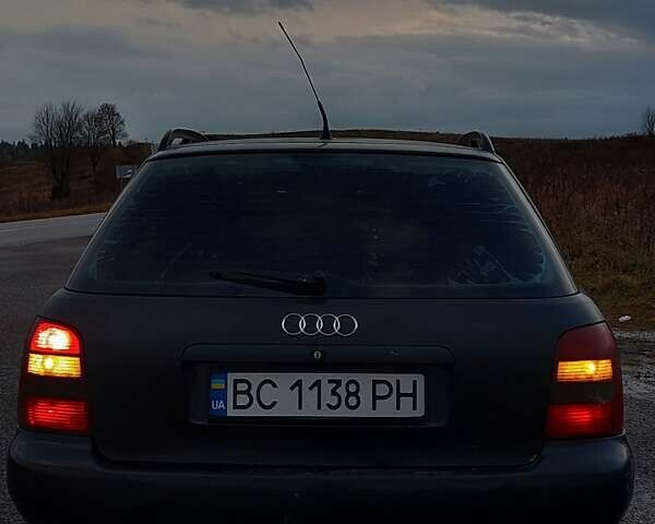 Черный Ауди А4, объемом двигателя 1.9 л и пробегом 360 тыс. км за 2499 $, фото 6 на Automoto.ua