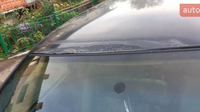 Чорний Ауді А4, об'ємом двигуна 1.75 л та пробігом 307 тис. км за 2200 $, фото 2 на Automoto.ua