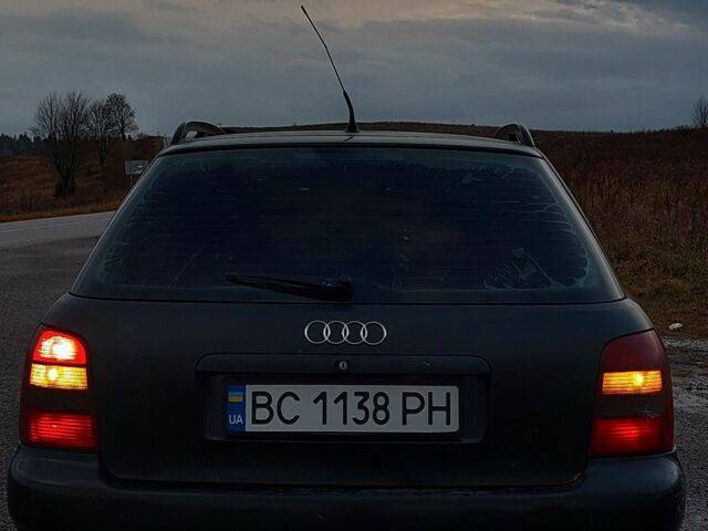 Черный Ауди А4, объемом двигателя 1.9 л и пробегом 360 тыс. км за 2499 $, фото 6 на Automoto.ua