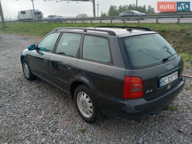 Чорний Ауді А4, об'ємом двигуна 1.6 л та пробігом 294 тис. км за 3200 $, фото 4 на Automoto.ua