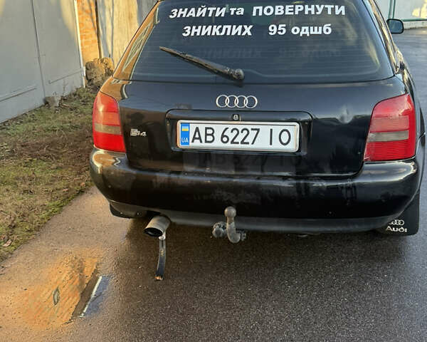 Черный Ауди А4, объемом двигателя 1.6 л и пробегом 359 тыс. км за 3500 $, фото 2 на Automoto.ua