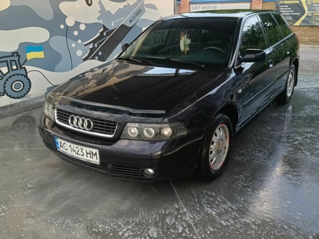 Черный Ауди А4, объемом двигателя 2.5 л и пробегом 340 тыс. км за 3100 $, фото 4 на Automoto.ua