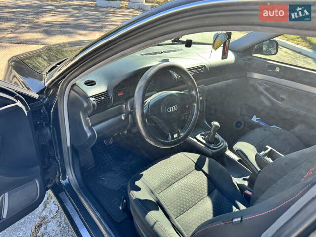 Чорний Ауді А4, об'ємом двигуна 2.5 л та пробігом 300 тис. км за 4150 $, фото 6 на Automoto.ua