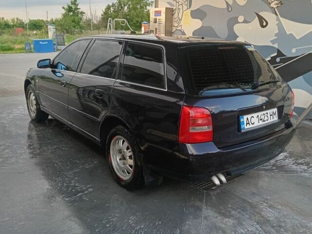 Черный Ауди А4, объемом двигателя 2.5 л и пробегом 340 тыс. км за 3100 $, фото 3 на Automoto.ua