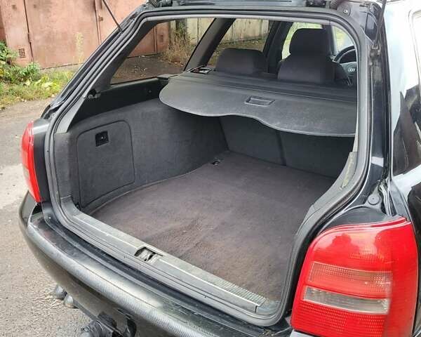 Черный Ауди А4, объемом двигателя 2.5 л и пробегом 349 тыс. км за 3800 $, фото 24 на Automoto.ua