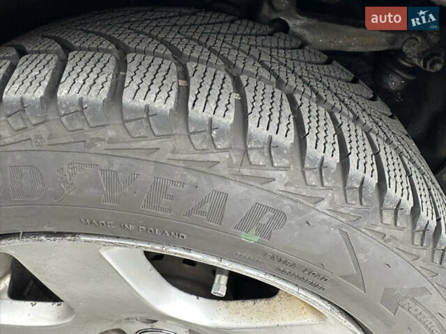 Чорний Ауді А4, об'ємом двигуна 1.9 л та пробігом 420 тис. км за 3500 $, фото 19 на Automoto.ua