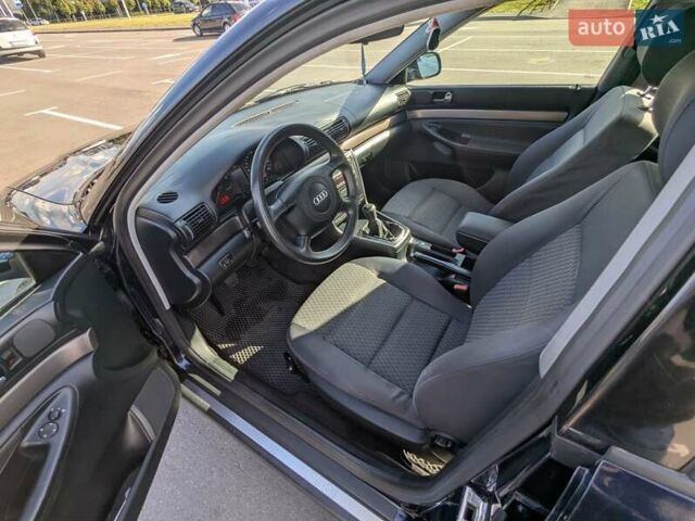 Черный Ауди А4, объемом двигателя 1.8 л и пробегом 245 тыс. км за 3399 $, фото 15 на Automoto.ua