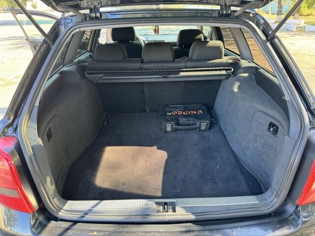 Чорний Ауді А4, об'ємом двигуна 2.5 л та пробігом 300 тис. км за 4805 $, фото 8 на Automoto.ua