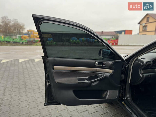 Черный Ауди А4, объемом двигателя 1.9 л и пробегом 394 тыс. км за 3500 $, фото 13 на Automoto.ua