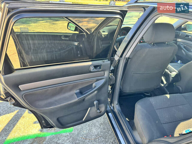 Чорний Ауді А4, об'ємом двигуна 2.5 л та пробігом 300 тис. км за 4150 $, фото 8 на Automoto.ua